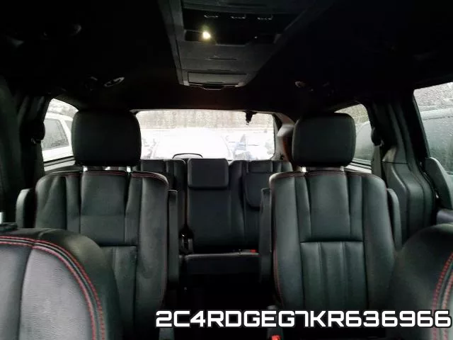 2C4RDGEG7KR636966 фото 9