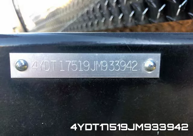 4YDT17519JM933942 фото 2
