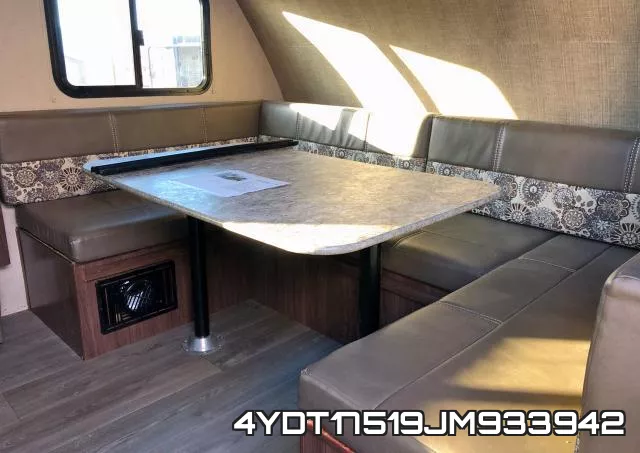 4YDT17519JM933942 фото 6