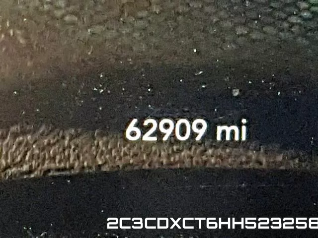 2C3CDXCT6HH523258 фото 8