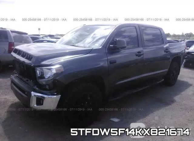 5TFDW5F14KX821674 фото 3