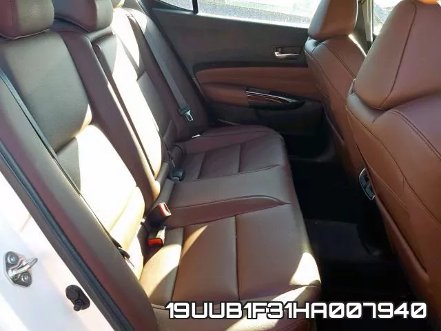19UUB1F31HA007940 фото 5