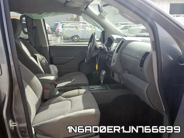 1N6AD0ER1JN766899 фото 6