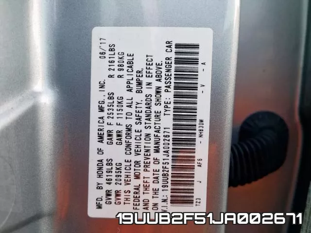 19UUB2F51JA002671 фото 2