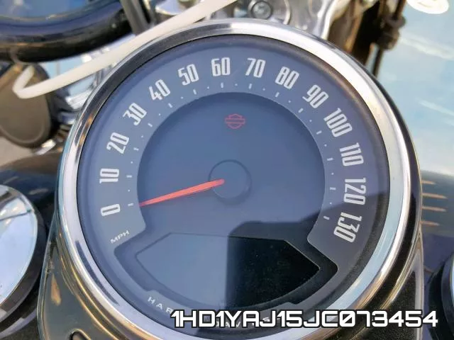 1HD1YAJ15JC073454 фото 8
