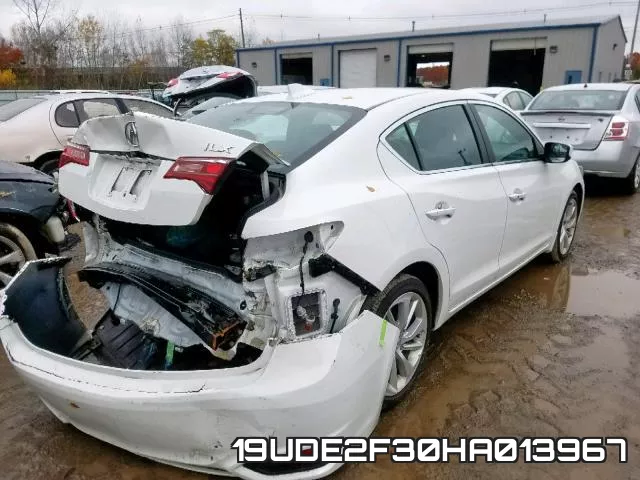 19UDE2F30HA013967 фото 5