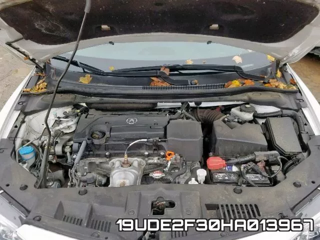 19UDE2F30HA013967 фото 8