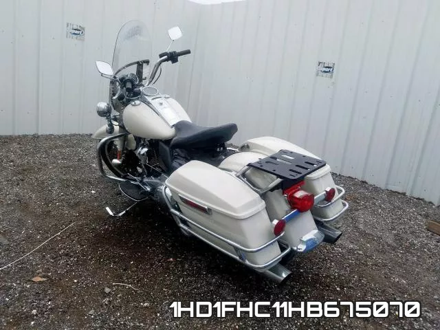 1HD1FHC11HB675070 фото 4
