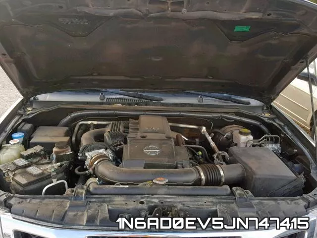 1N6AD0EV5JN747415 фото 8