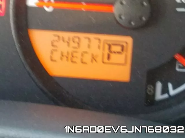 1N6AD0EV6JN768032 фото 7