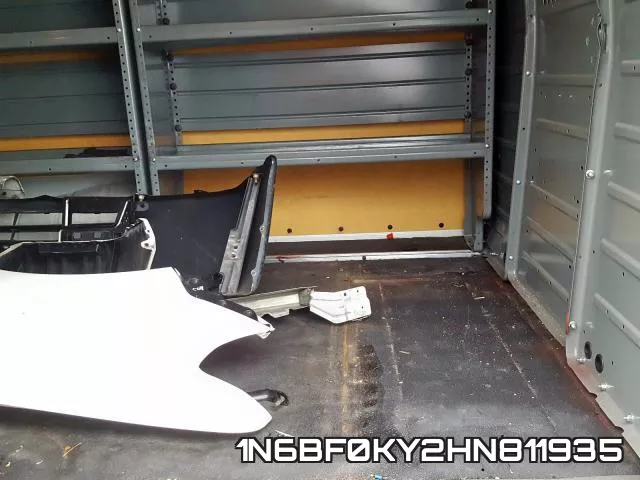 1N6BF0KY2HN811935 фото 7