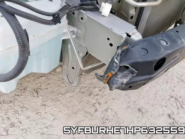 5YFBURHE7HP632559 фото 9