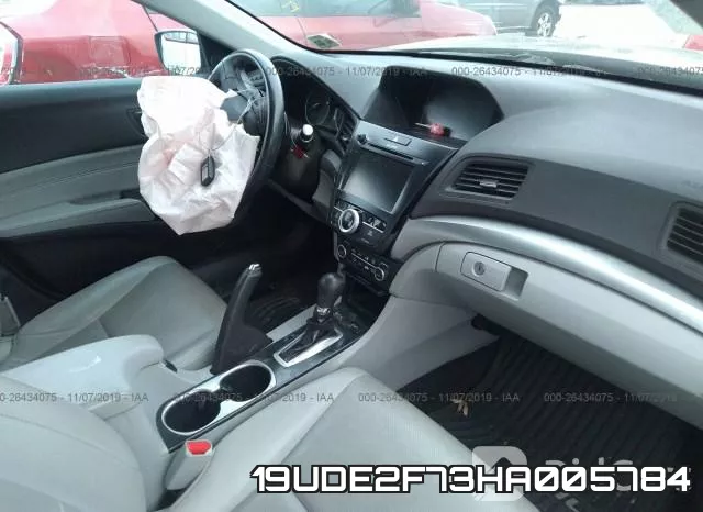 19UDE2F73HA005784 фото 4