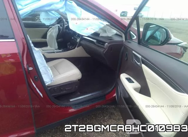 2T2BGMCA8HC010983 фото 6