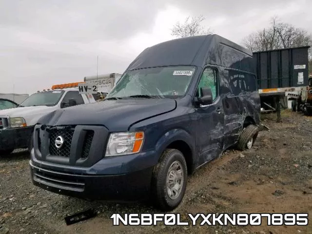 1N6BF0LYXKN807895 фото 3