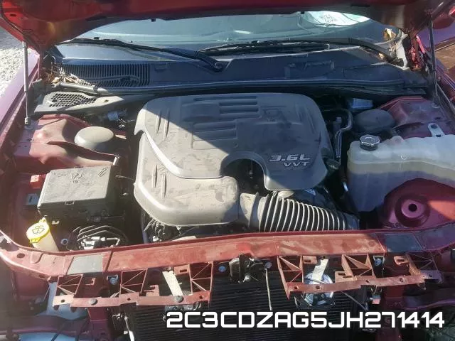 2C3CDZAG5JH271414 фото 8