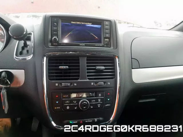 2C4RDGEG0KR688231 фото 8
