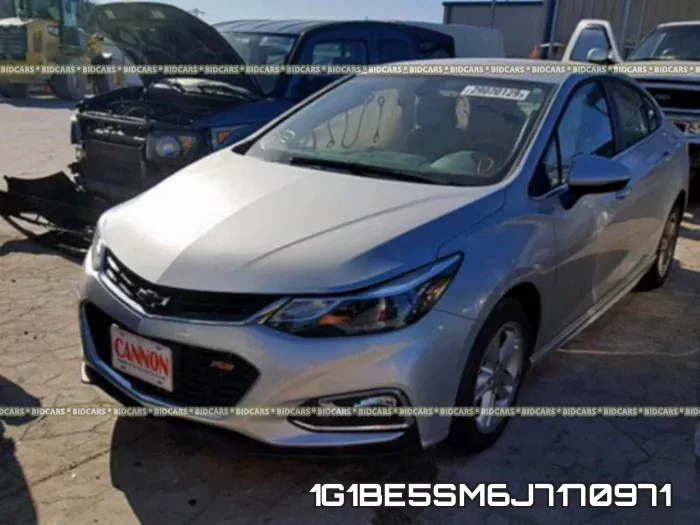 1G1BE5SM6J7170971 фото 3