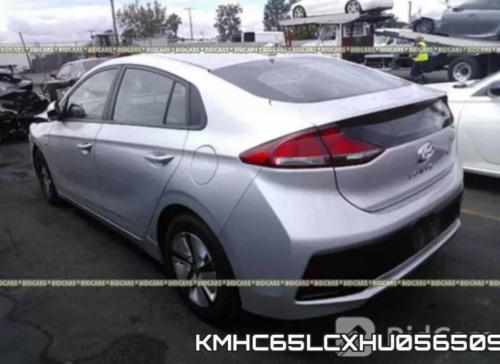 KMHC65LCXHU056509 фото 4