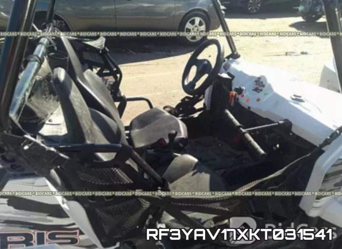 RF3YAV17XKT031541 фото 6