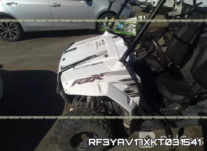 RF3YAV17XKT031541 фото 7