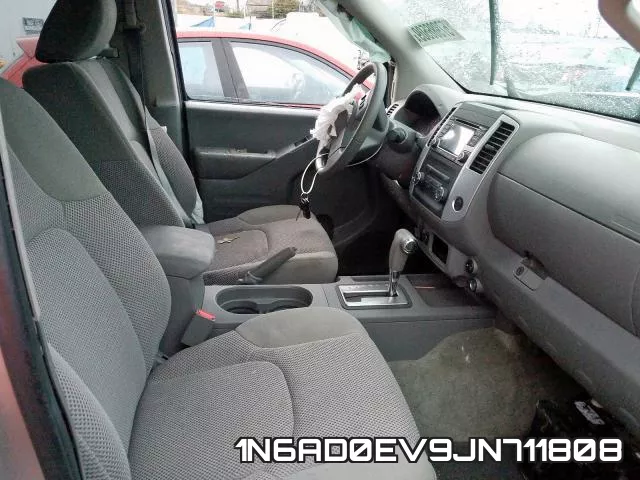 1N6AD0EV9JN711808 фото 4