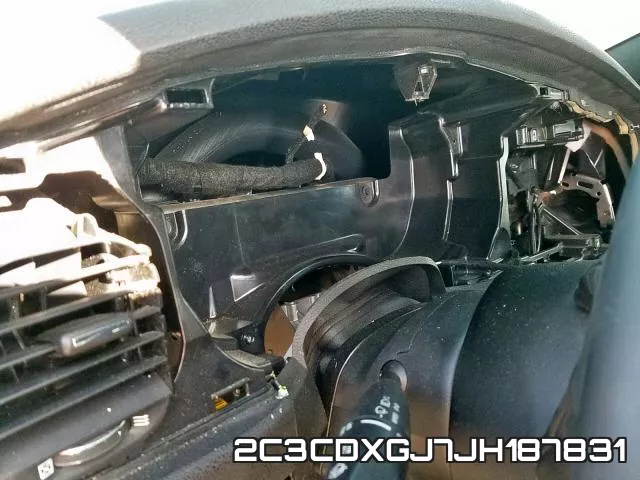 2C3CDXGJ7JH187831 фото 9