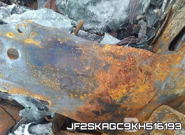 JF2SKAGC9KH516193 фото 7