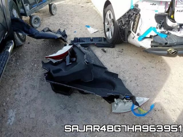 SAJAR4BG7HA963951 фото 8
