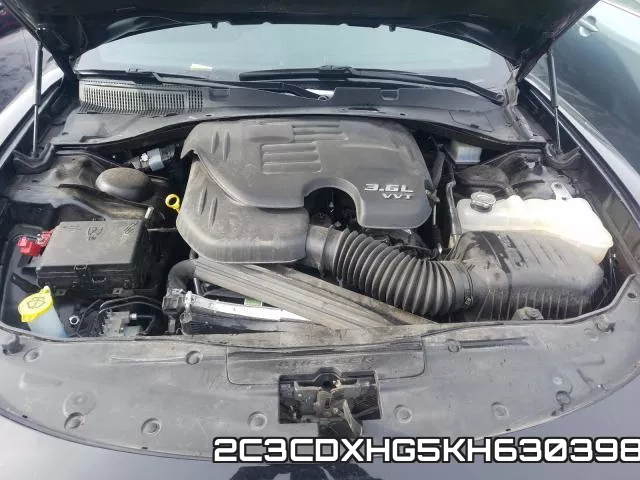 2C3CDXHG5KH630398 фото 6