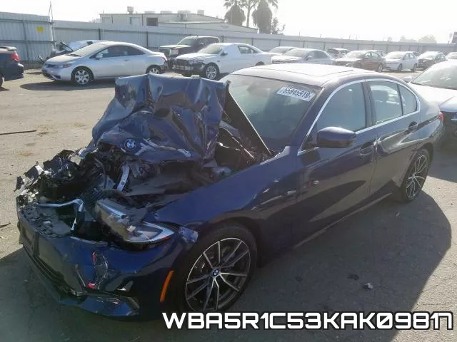 WBA5R1C53KAK09817 фото 3