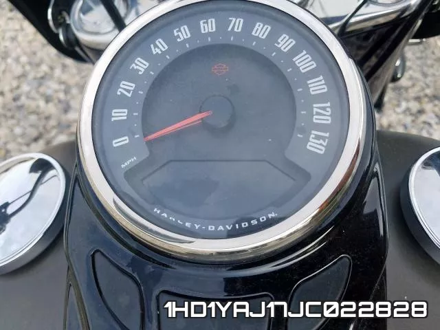 1HD1YAJ17JC022828 фото 8