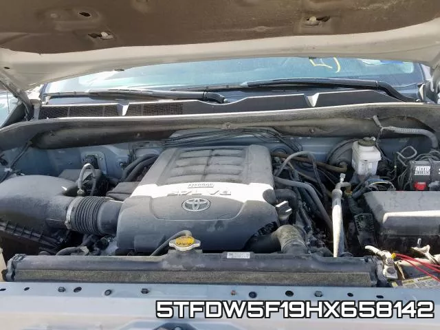 5TFDW5F19HX658142 фото 6