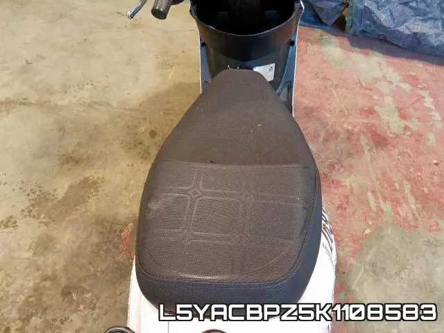 L5YACBPZ5K1108583 фото 6
