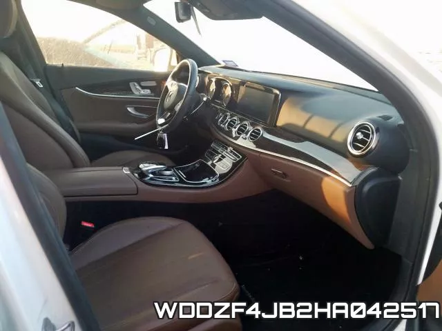 WDDZF4JB2HA042517 фото 4