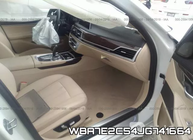 WBA7E2C54JG741664 фото 5