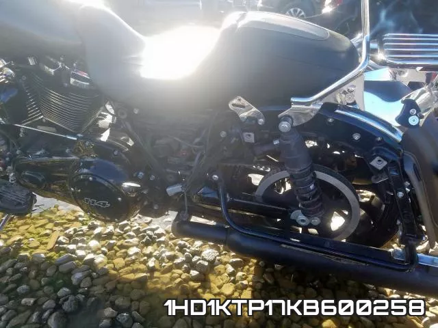 1HD1KTP17KB600258 фото 7
