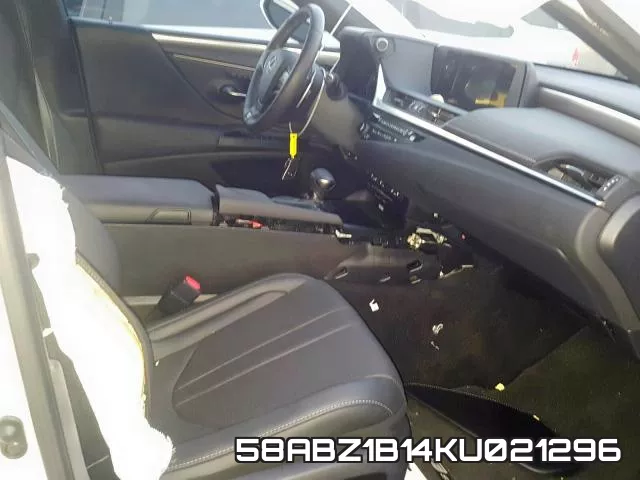 58ABZ1B14KU021296 фото 6