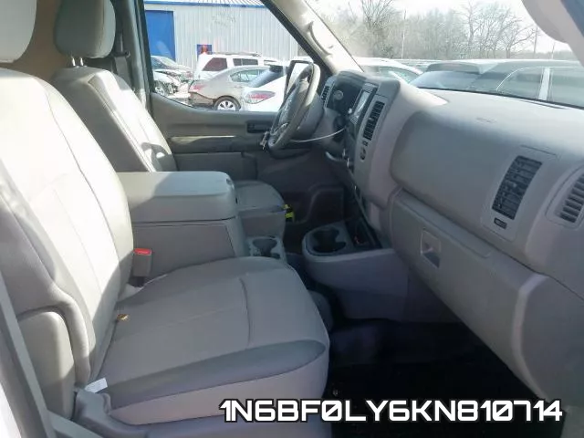 1N6BF0LY6KN810714 фото 4