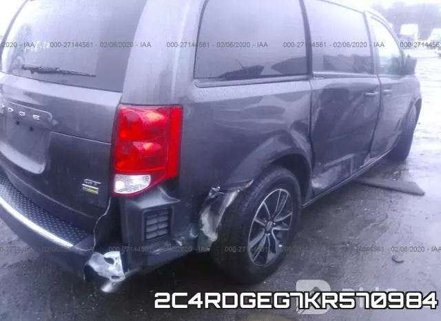2C4RDGEG7KR570984 фото 5