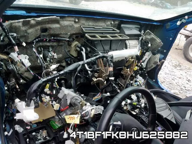 4T1BF1FK8HU625882 фото 7