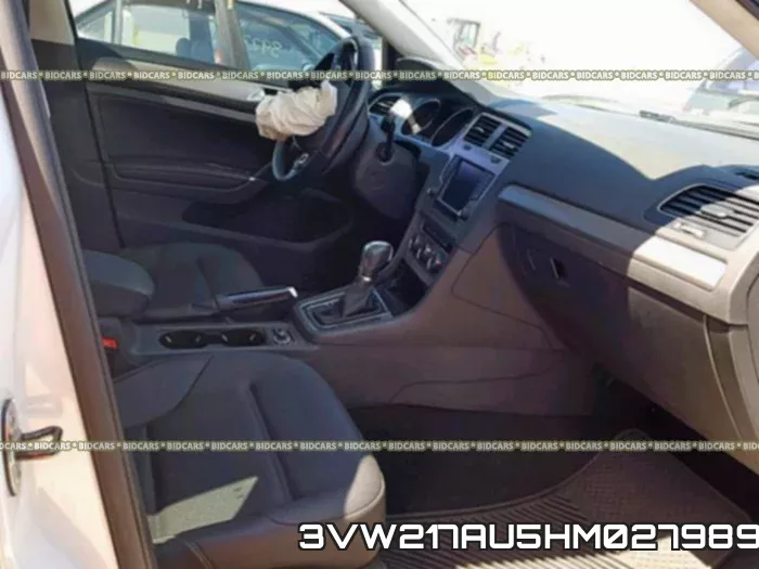 3VW217AU5HM027989 фото 6