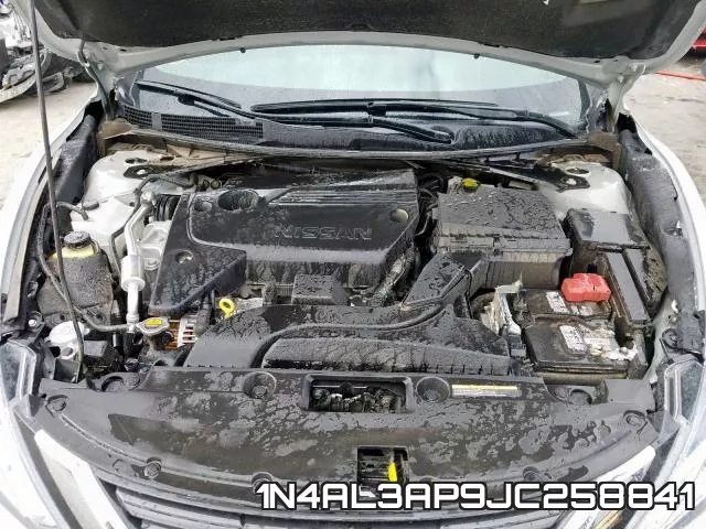 1N4AL3AP9JC258841 фото 4