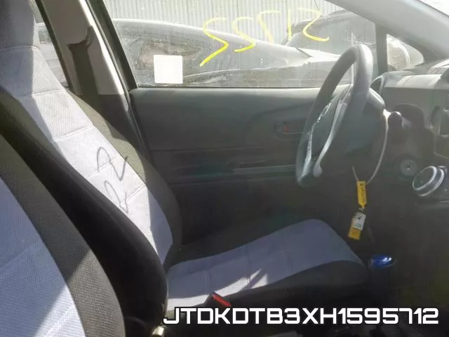 JTDKDTB3XH1595712 фото 5