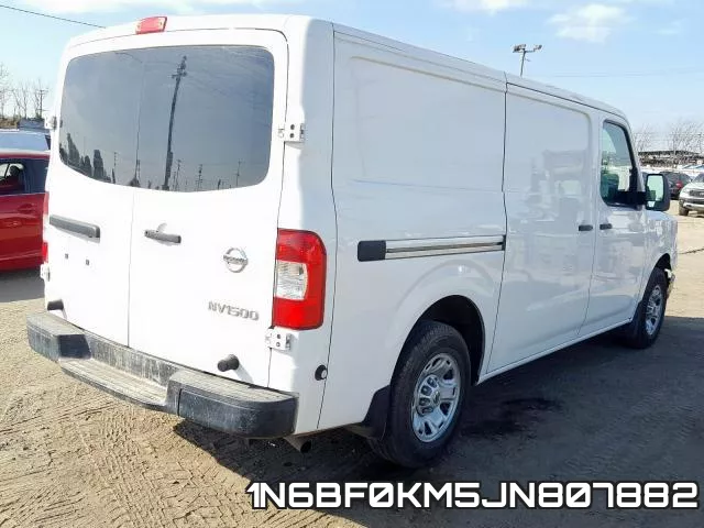 1N6BF0KM5JN807882 фото 4