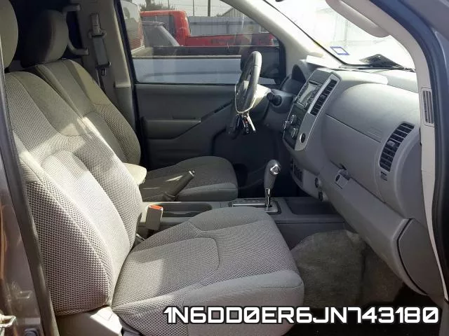 1N6DD0ER6JN743180 фото 5