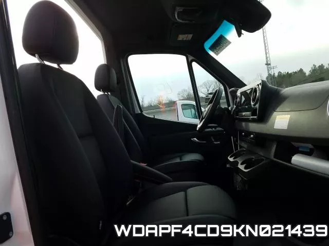 WDAPF4CD9KN021439 фото 3