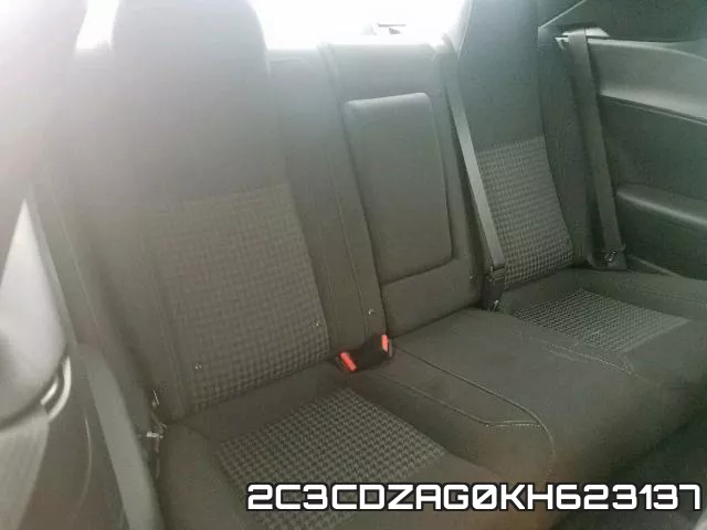 2C3CDZAG0KH623137 фото 6
