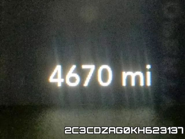 2C3CDZAG0KH623137 фото 7