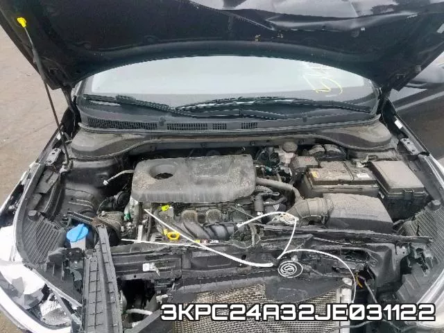3KPC24A32JE031122 фото 7